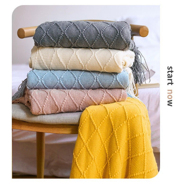 Diamond-shaped sofa blanket throw